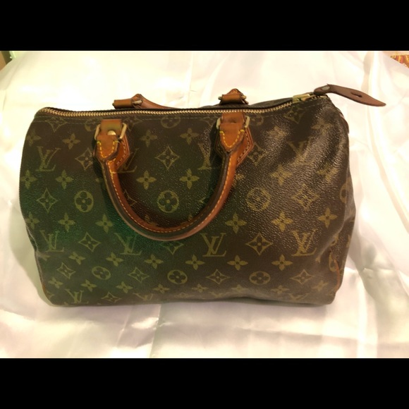 Louis Vuitton Handbags - Authentic Louis Vuitton Speedy 30